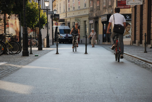 Prevozna revščina naslovljena v Uredbi o vzpostavitvi Socialnega sklada za podnebje